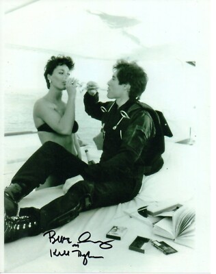 BELLE AVERY KELL TYLOR 007 JAMES BOND AUTHENTIC SIGNED AUTOGRAMM RARITÄT 10-8 COA