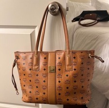 MCM Reversible Liz Shopper Tote Visetos Cogna...