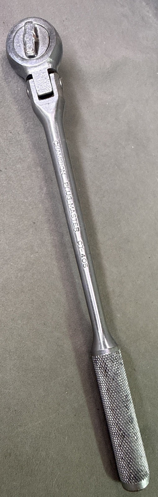 Vintage Champion Plug-Master Swivel Head Flex-Head Ratchet CT-405 3/8Drive
