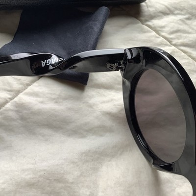 Balenciaga Spiral Sunglasses black nwot case included 