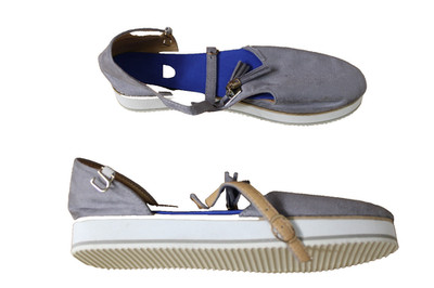 Grey Suede Casual Ladies Sz. 8 Flats with Tassels Ankle Strap Platform