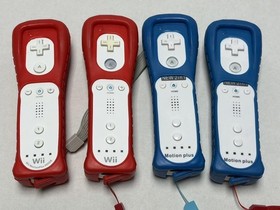 Nintendo Wii Console (TESTED) Bundle Lot System 4 Controllers 3 Nunchucks