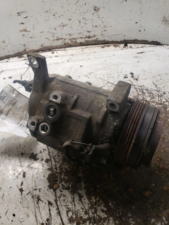 AC Compressor With Rear AC Fits 00-02 SUBURBAN 1500 1363148 - Image 2 of 4