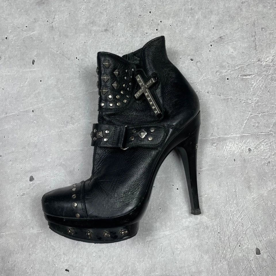 New Rock Size 39 Ladies Leather Boots Vintage Floral Black Gothic Rock Punk - Image 2 of 4