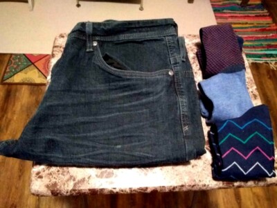 BUFFALO Jeans Men's Indigo Washed Slim Straight Leg Style SZ 36/32 w/Socks!!