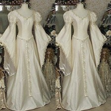 Vintage Medieval A-Line Wedding Dresses Long Sleeves Lace Appliques Bridal Gowns