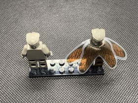 LEGO Star Wars (4478) Geonosian Warrior with Wings Minifigure sw0078 and sw0062