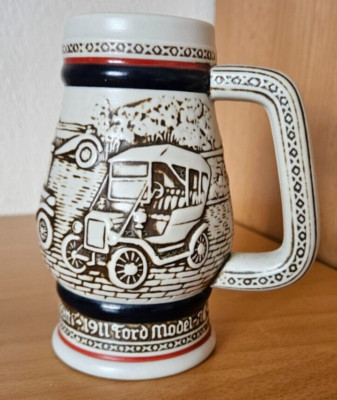 Avon 1982 Bierstein mit 1910 Stanley Dampfgarer, 1911 Ford Model-T, 1936 MG