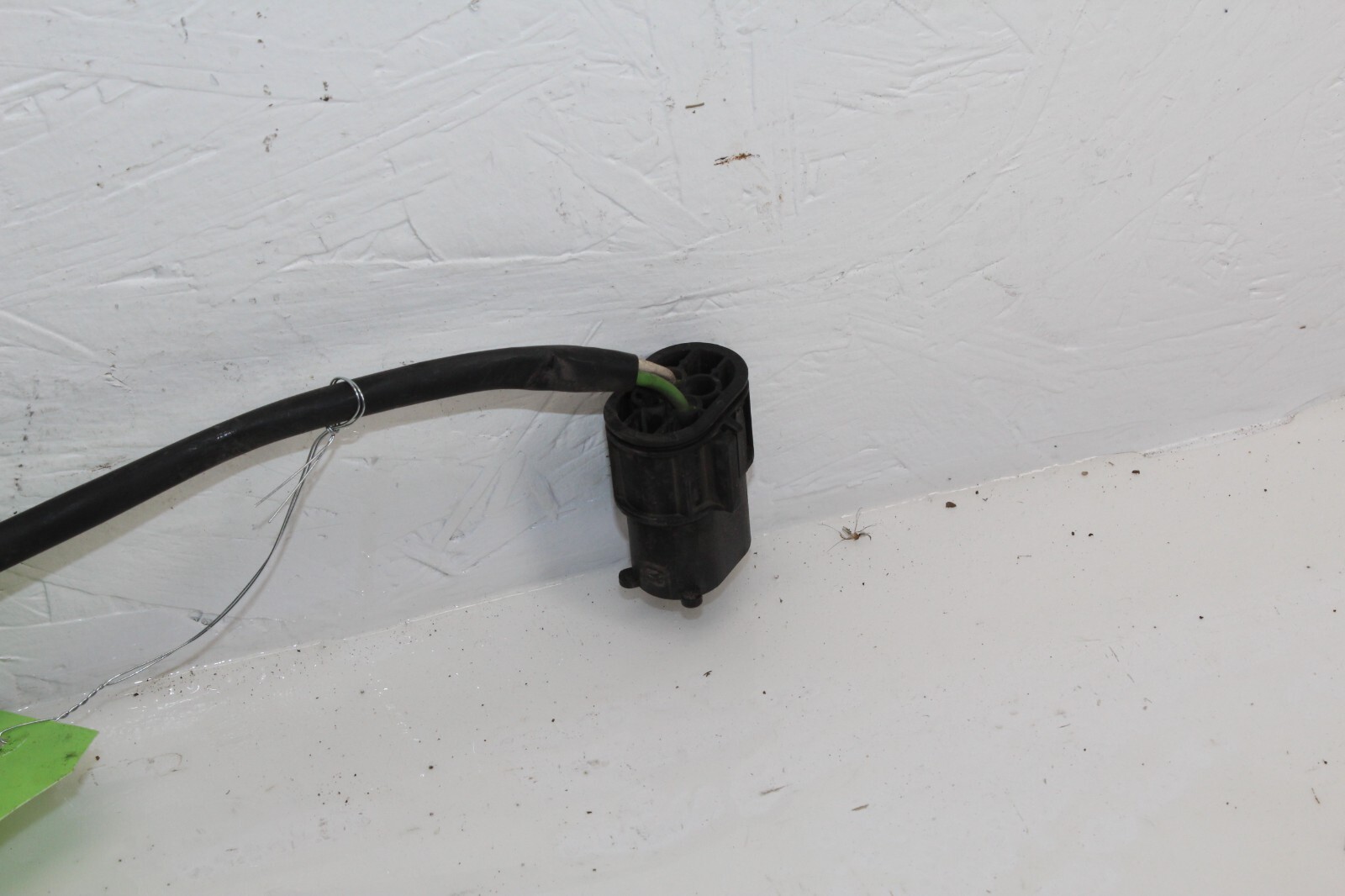 1999-2004 Porsche 911 Bosch Radiator Cooling Fan 0 130 303 233 OEM 