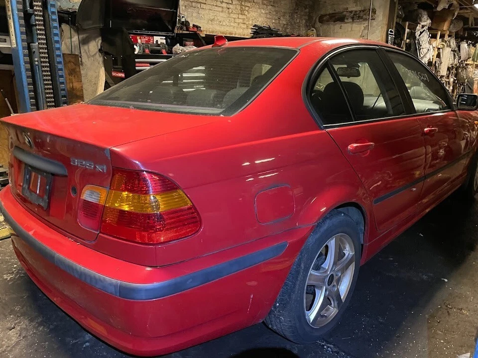 01 02 03 04 05 BMW E46 325xi POSITIVO CABLE BATERÍA CORTE OEM Foto 4 de 4