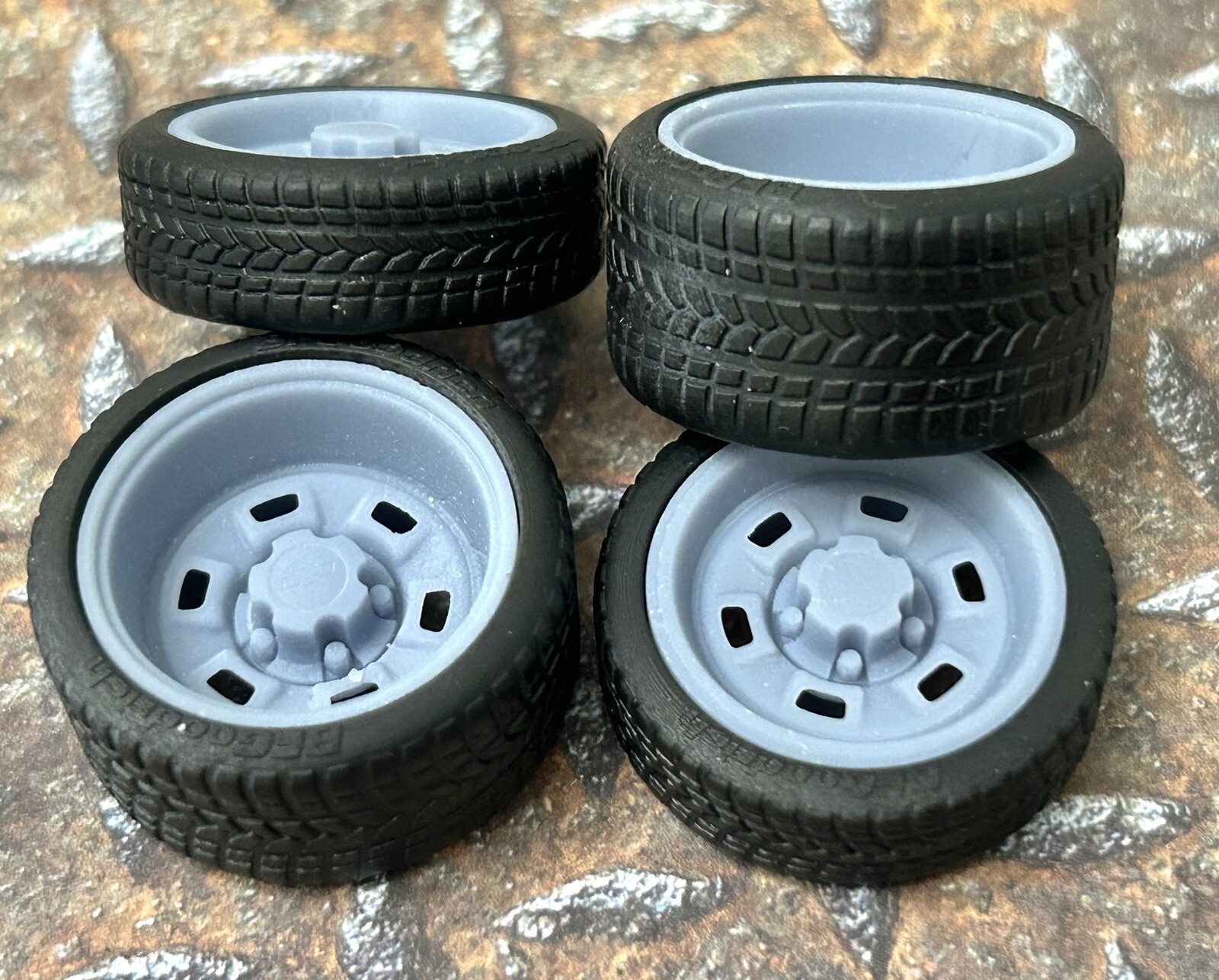 1/24 Scale: 21/20 Inch “70s Chevy 6-slot Rally” Wheels W/ Wide Rear ...