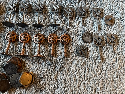 Large Lot Of Crossbows & Catapults Battleground Toys 19 Miniatures, Towers, Wall - Picture 8 of 9