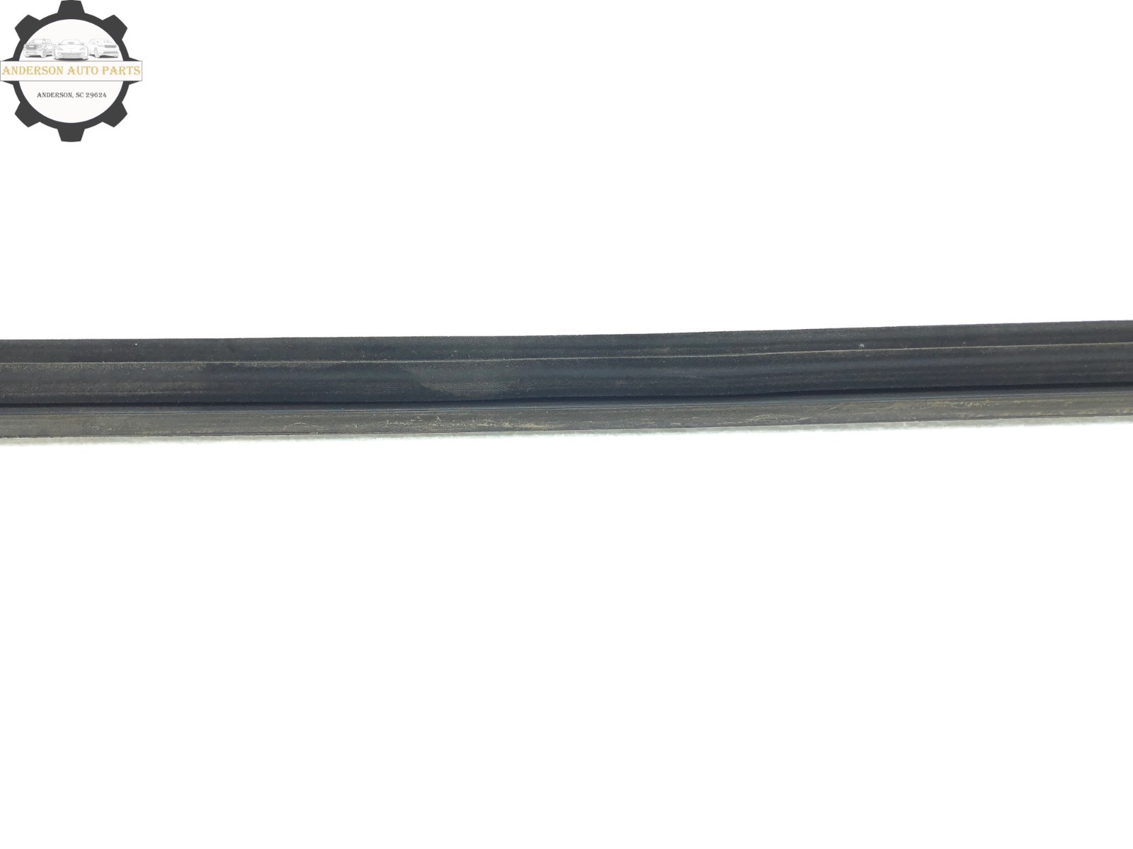 2008-2012 MASERATI GRANTURISMO M145 LEFT DRIVER SIDE DOOR WINDOW BELT MOLDING OE