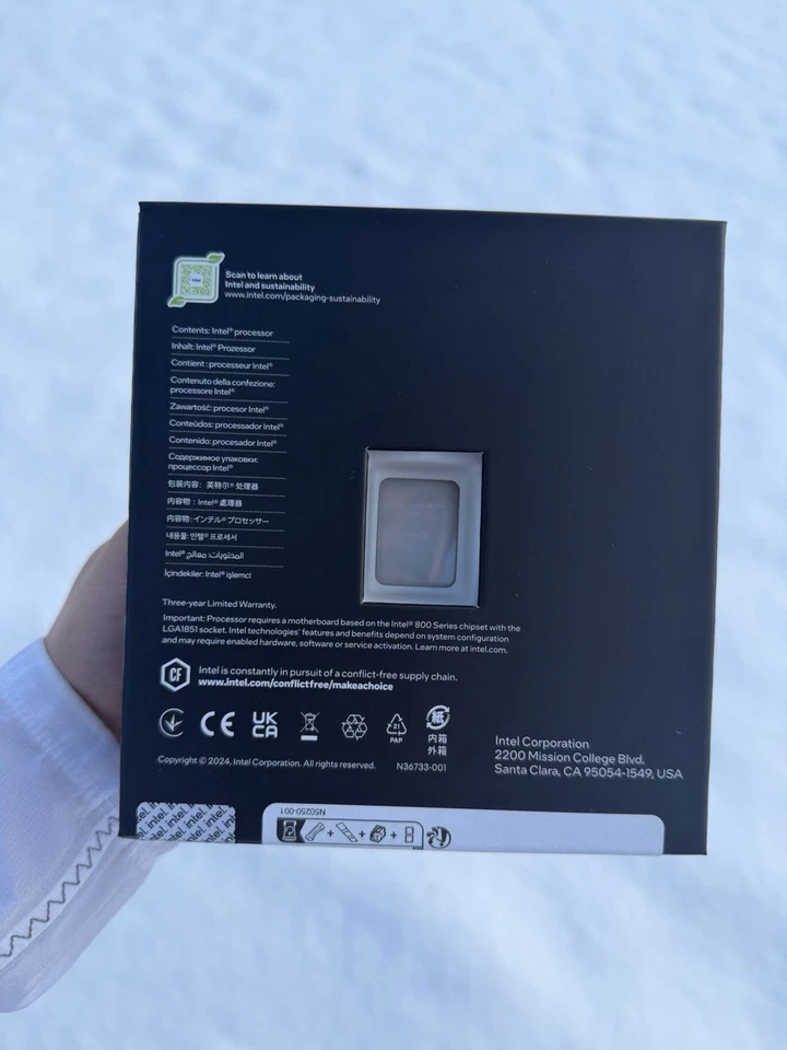 Intel Core Ultra 9 Desktop Processor 285K - 24 cores (8 P-cores + 16 E-cores) - Image 4 of 4