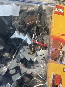 2x 100% Complete LEGO Castle: Wolfpack Tower (6075) With Instructions