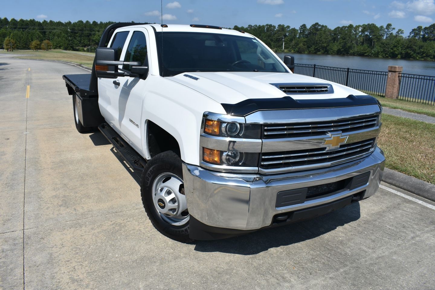 2018 Chevrolet Silverado 3500 HD Work Truck thumbnail 2