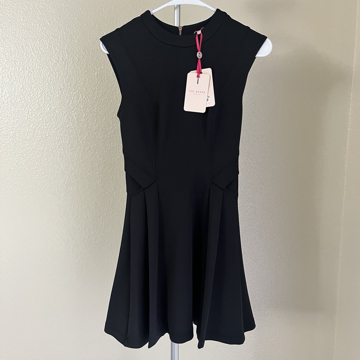 black scuba skater dress Ted Baker Dresses | Ted Baker Women's Black Nistee Scuba Skater Dress | Color: Black | Size: 2