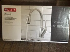 Delta Classic 1-Handle Pull-Down Kitchen Faucet Stainless 19810-SS DST