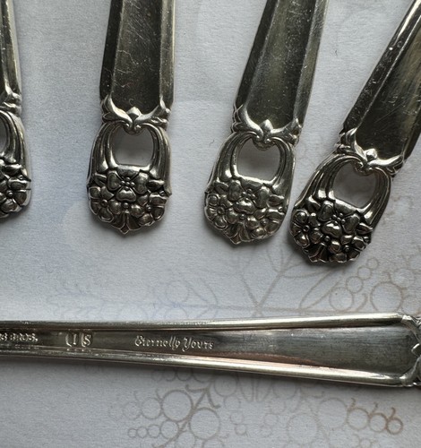 Juego de 7 cucharas soperas Eternally Yours Pattern de 1847 Rogers plateadas - Imagen 5 de 7