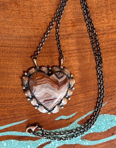 Navajo Betta Lee Lg Agate Heart Statement Pendant