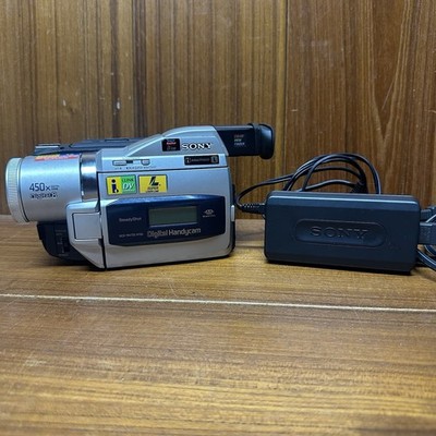 Sony DCR-TRV720 Digital8 8mm Handycam Camcorder video Nightshot TESTED W/Charger