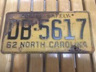 1962 North Carolina license plate DB-5617 — photo 1