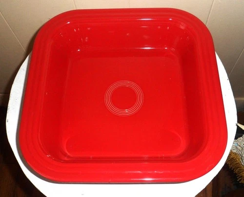 FIESTA 9"x 9" SQUARE BAKING DISH SCARLET RED EXCELLENT
