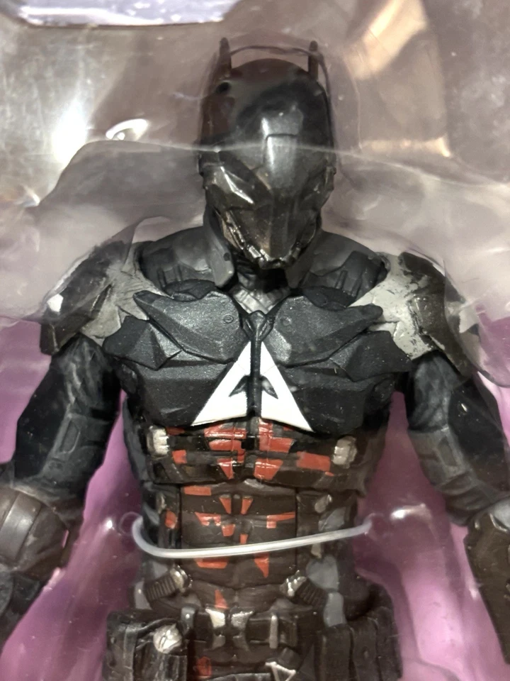 Boneco de ação BATMAN ARKHAM KNIGHT DC GENTIL GIGANTE ESTÚDIOS ESCULTURA SÉRIE 1 #2 - Imagem 2 de 4