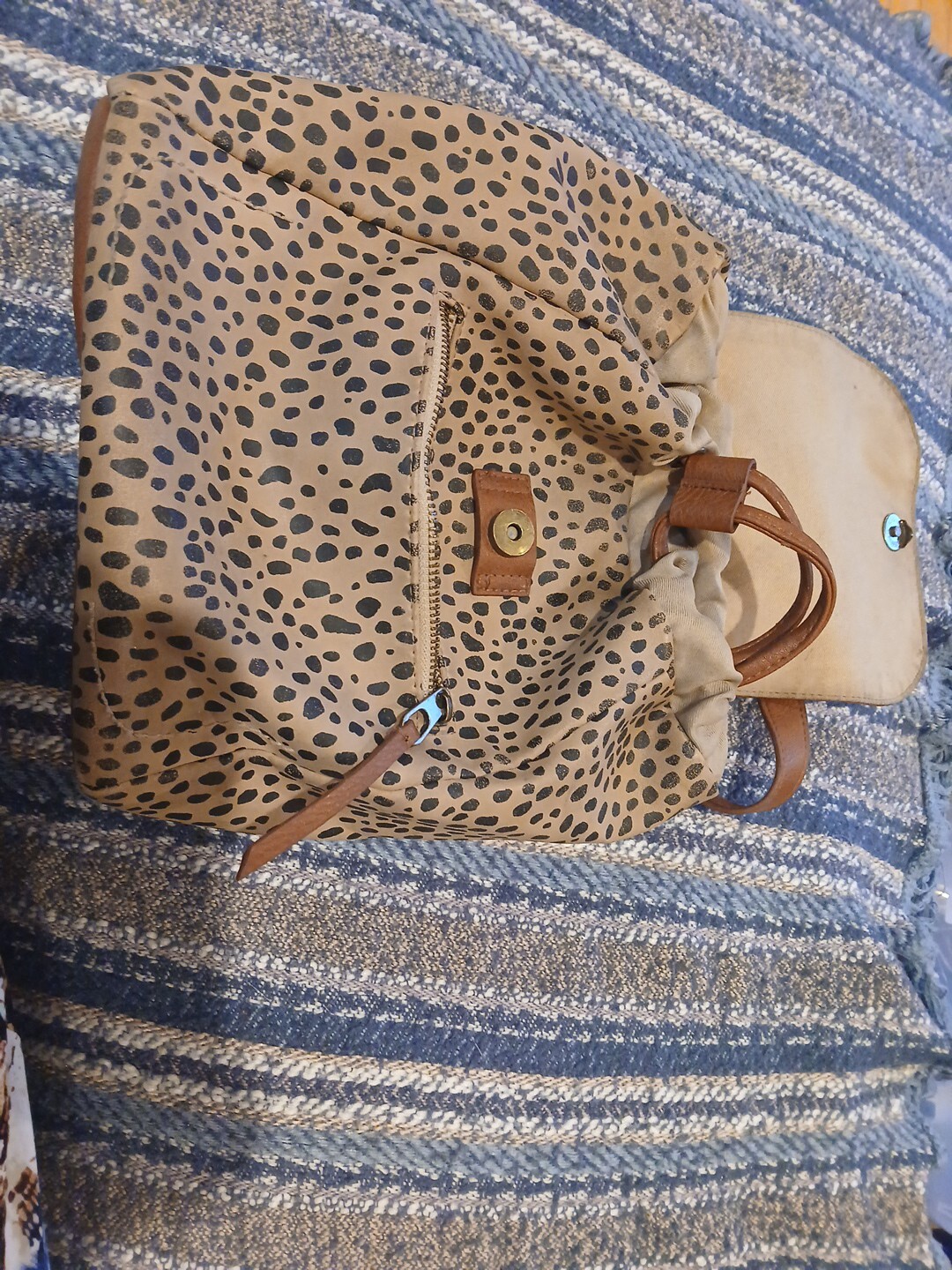 Universal Threads Med Size Backpack - image 3