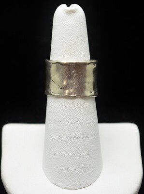 Sterling Silver Beautiful Milky White Stone Ring SZ 6.5