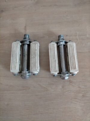 ANCIENNE PEDALES VELO COURSE ET AUTRES PAT 9/16 L R ANCIENNE PEDALES VELO COURSE ET AUTRES PAT 9/16 L R