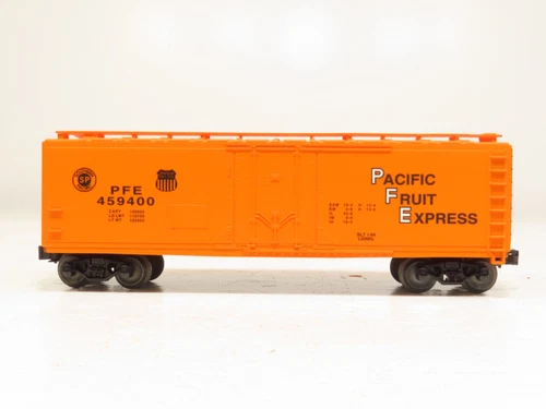 Lionel 6-17305 Pacific Fruit Express Reefer LN  - Picture 3 of 9
