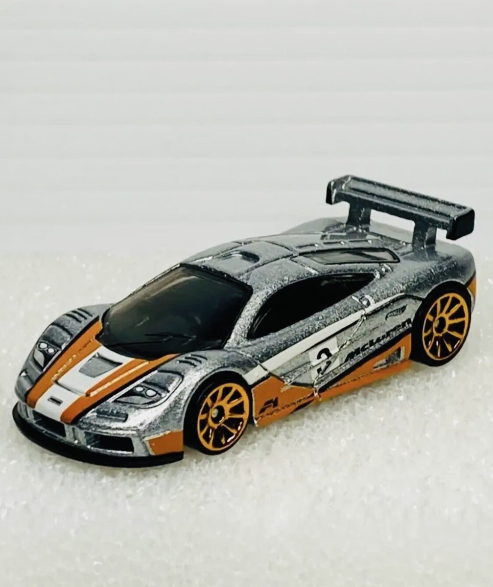 2022 Hot Wheels | McLaren F1 GTR | Grey | Retro Racers 3/10 1:64