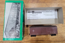 BOWSER 40' ROUND FLUSH ROOF Double door Box Car PRR