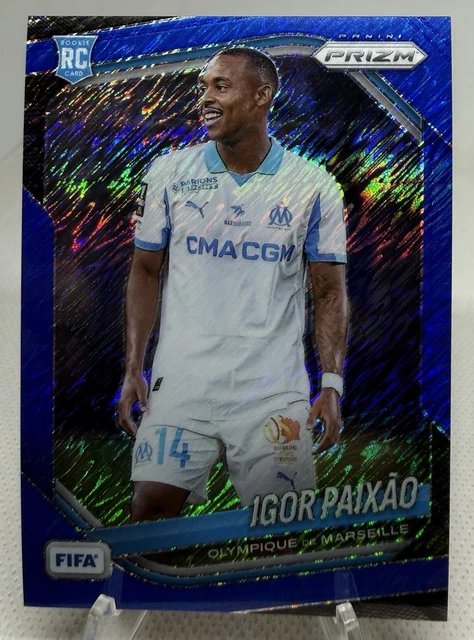 2025-26 Panini Prizm FIFA #146 Igor Paixao Blue Shimmer Prizm /5. No. 146
