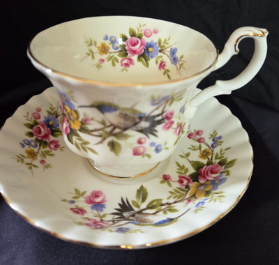 Royal Albert Woodland Series Hummingbird Cup & Saucer   Cracked Handle