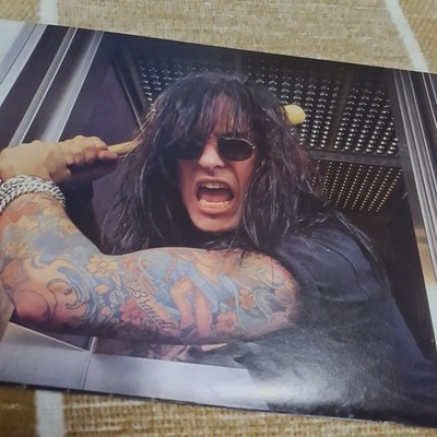 Vintage NIKKI SIXX MOTLEY CRUE A4 POSTER KERRANG MAGAZINE CLIPPING