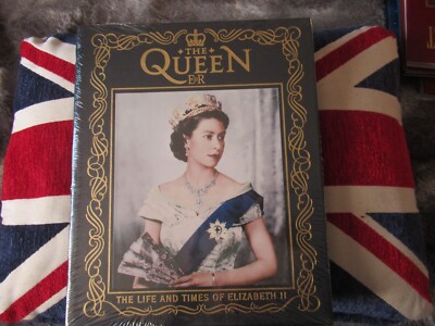 The Queen: The Life and Times of Elizabeth II Leather Bound / Gold Edged H/B