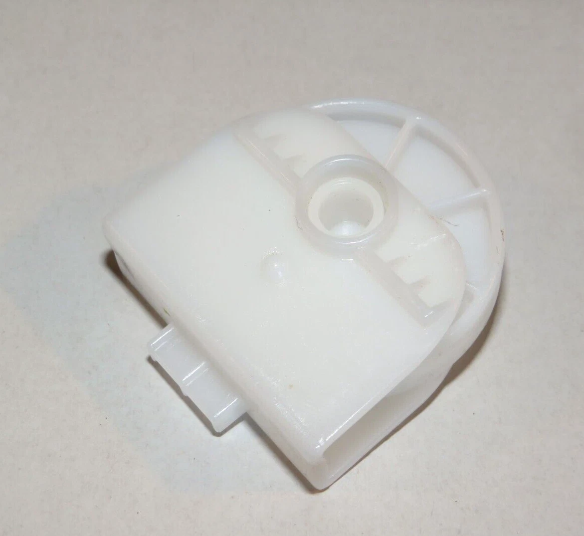 LG Smart Refrigerator: Freezer Drawer MJS653451 Front Roller 1 3/4" (P7368)
Opens in a new window or