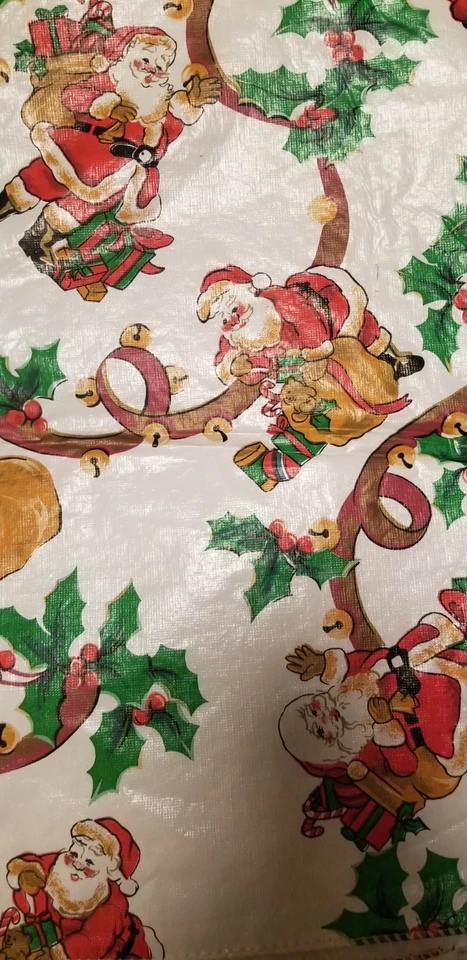 Mantel oblongo vintage de franela de vinilo navideño aprox 48x68 Santa & Holly Foto 2 de 2