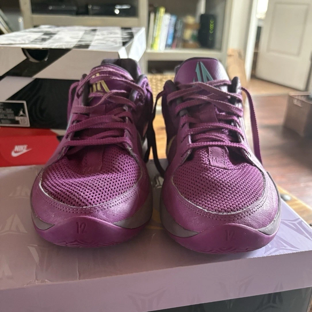 Nike Ja 1 EP Christmas for Sale | Authenticity Guaranteed | eBay