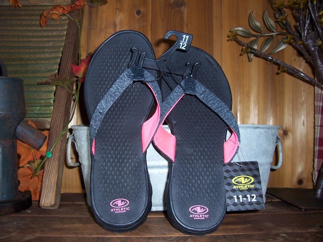 beach athletics flip flops size 6