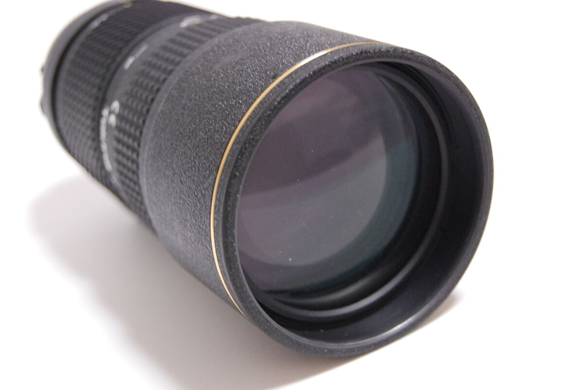 Tokina AT-X PRO 80-200mm f2.8 AF Zoom Lens for Nikon with Tokina AT-X PRO 80-200mm f2.8 AF Zoom Lens for Nikon with