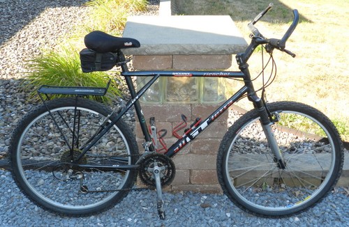 GT All Terra Ricochet Mountain Bike 22" Local Pickup Only