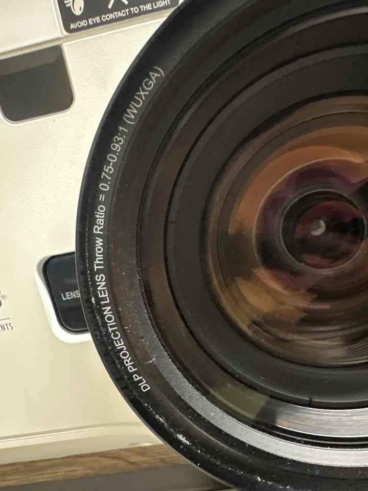 Vivitek DW6035 DLP WXGA Projector – 6000 Lumens – 0.75–0.93:1 Short Throw Lens - Image 4 of 4