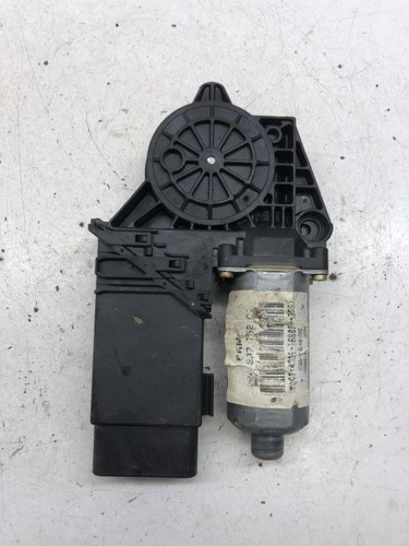 Volkswagen PASSAT B5 1997 Rechts Fensterhebermotor Tür vorne DRA51586