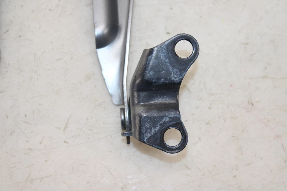 2017-2020 Fiat 124 Spider Hood Hinge Set (38P) OEM MZ19 - image 2 of 4