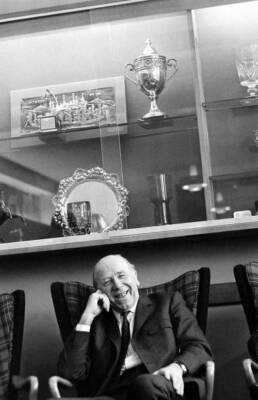 Matt Busby manager of Manchester United at a press conference- 1967 Old Photo 4