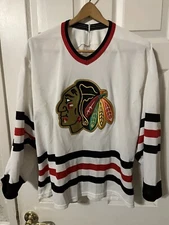 Vintage Chicago Blackhawks CCM Maska Air-Knit Sewn Hockey Jersey Size Large Rare