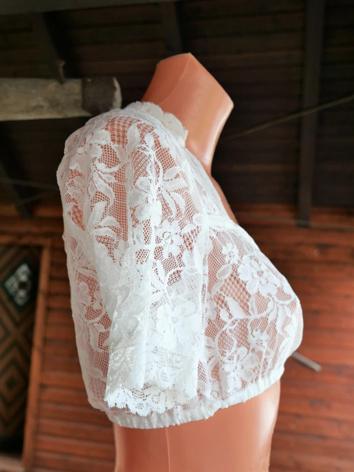 CocoVero Dirndl Bluse Silvie Gr. 38, Designer, Stehkragen Herzausschnitt Spitze - Bild 4 von 4